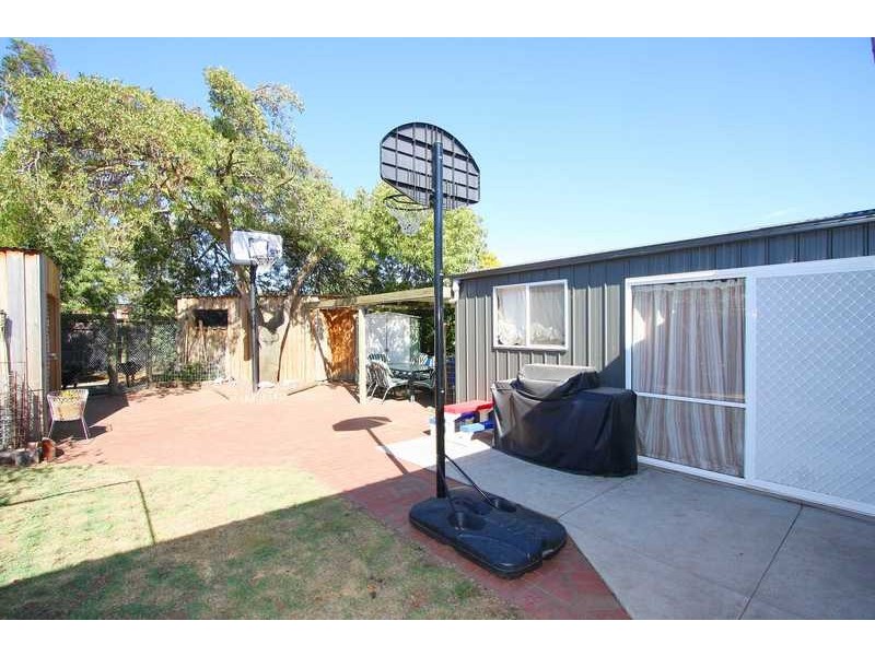8 McCrae Street, Reservoir VIC 3073