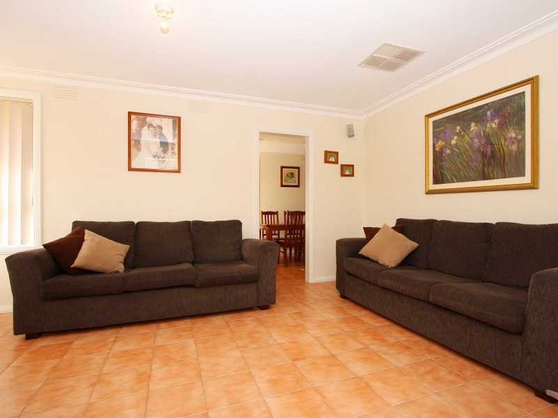26 Heather Avenue, Thomastown VIC 3074