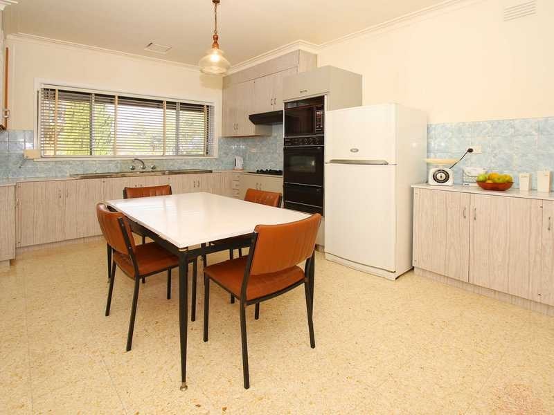 999 High Street, Reservoir VIC 3073