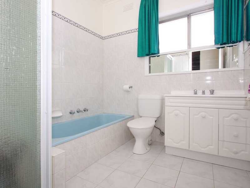 999 High Street, Reservoir VIC 3073