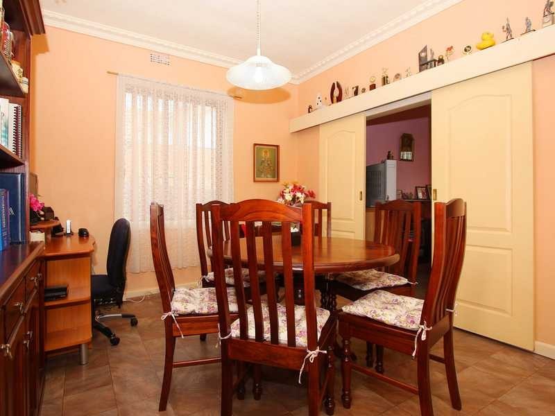 12 Down Street, Reservoir VIC 3073