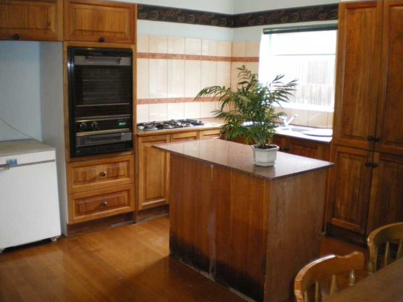 33 Enfield Avenue, Preston VIC 3072