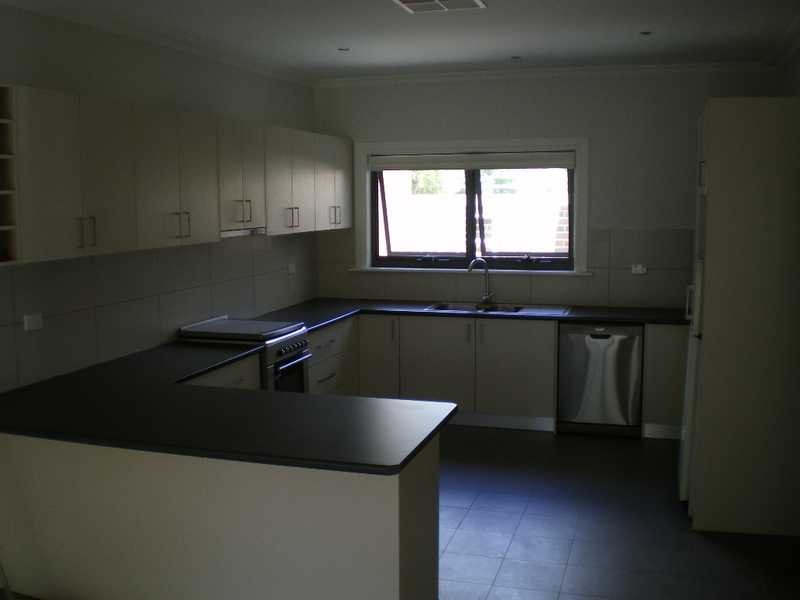 2A Tambo Avenue, Reservoir VIC 3073