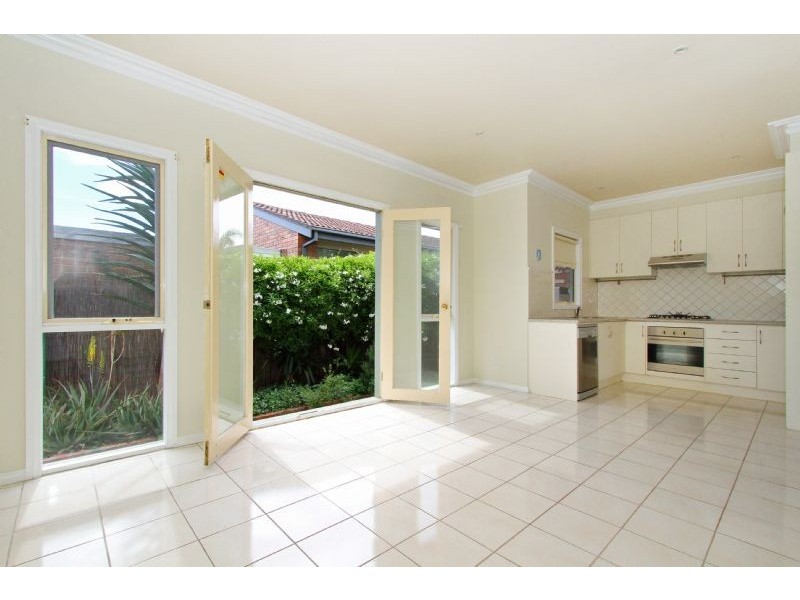 1B Robertson Street, Preston VIC 3072