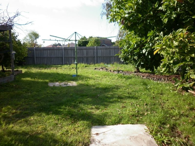 10 Locher Avenue, Reservoir VIC 3073