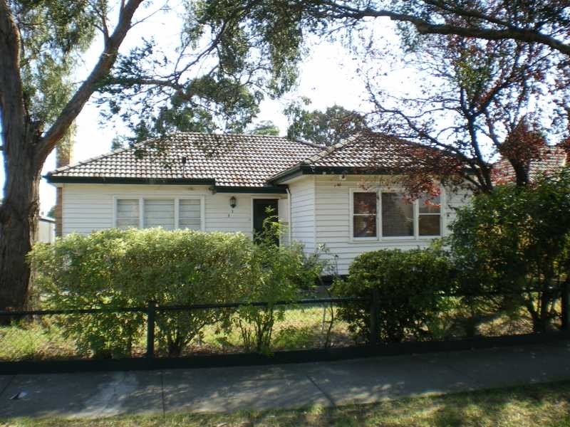 31 Darebin Blv, Reservoir VIC 3073