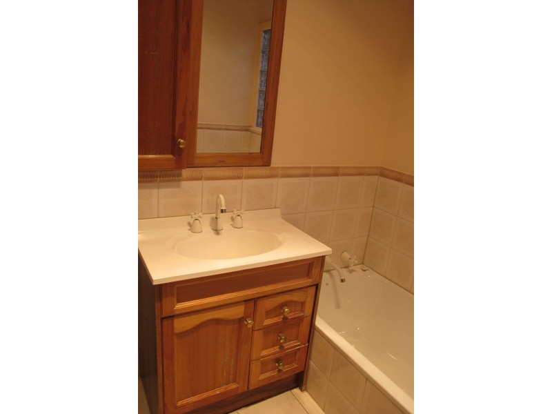 42 Keats Avenue, Kingsbury VIC 3083