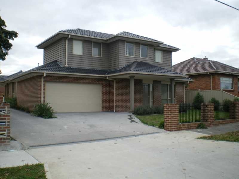 1/68 Purinuan Road, Reservoir VIC 3073