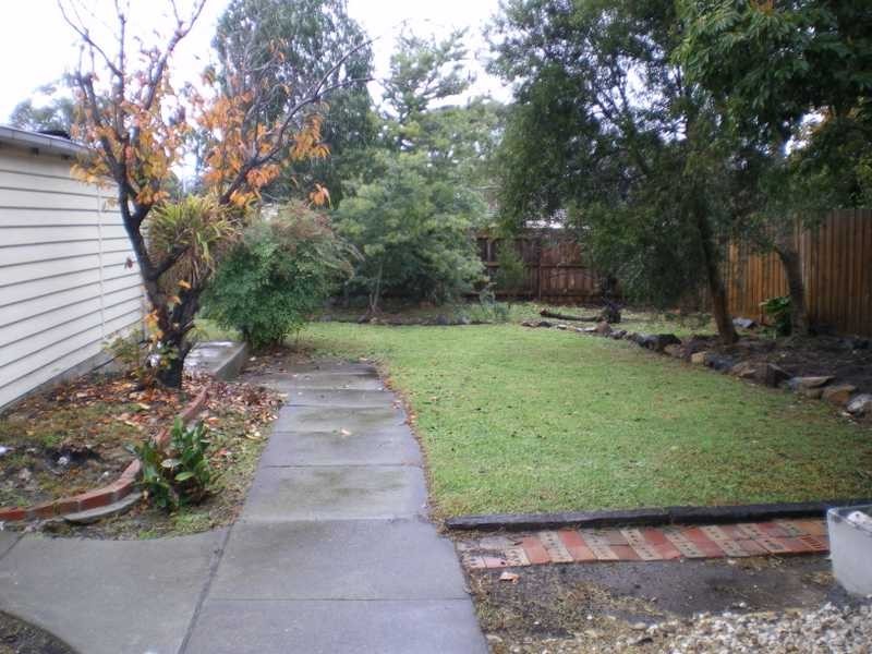 24 Kinsale Street, Reservoir VIC 3073