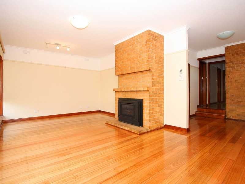 44 Dorrington Avenue, Reservoir VIC 3073