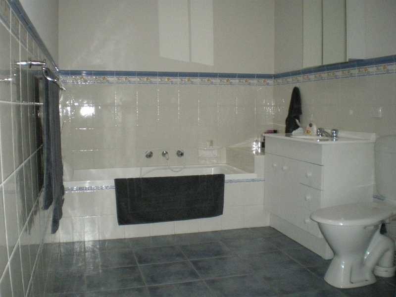 1/44 Wattle Grove, Reservoir VIC 3073