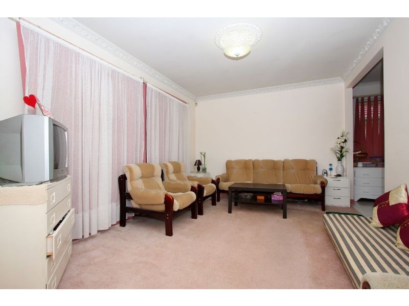 1/93A Purinuan Road, Reservoir VIC 3073