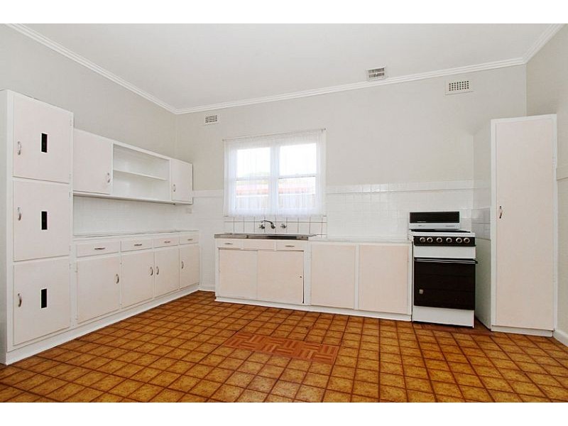 13 Acheron Avenue, Reservoir VIC 3073