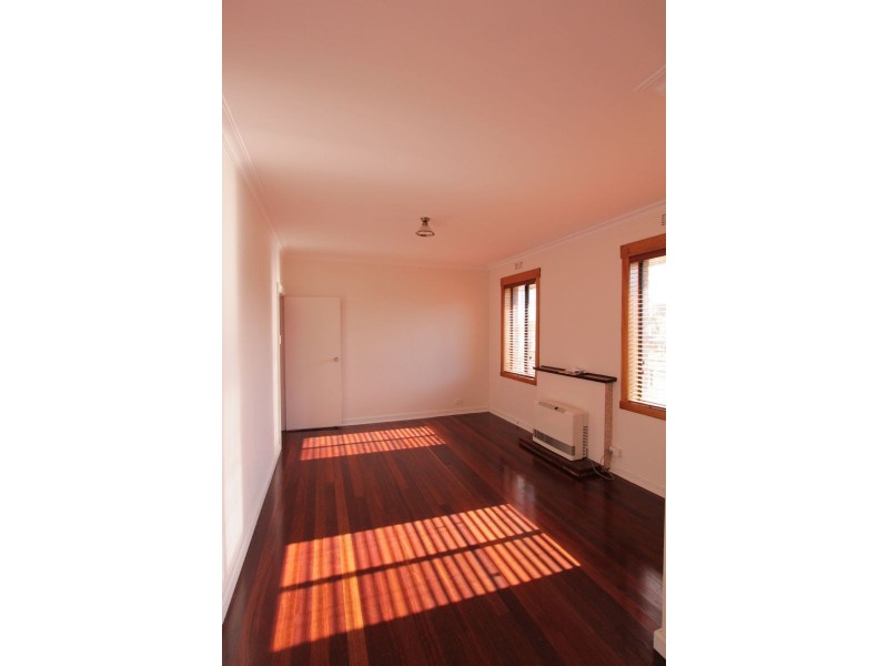 1 Coleman Crescent, Reservoir VIC 3073