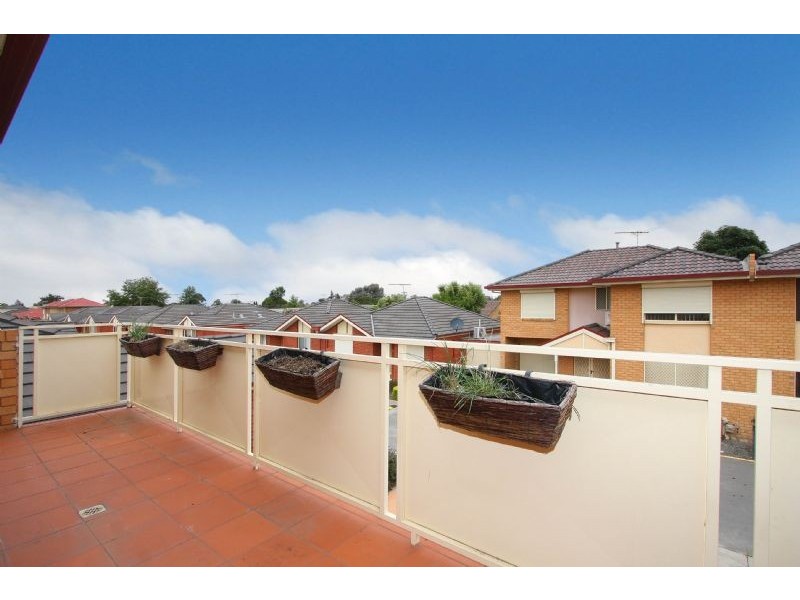 12 Elinda Place, Reservoir VIC 3073