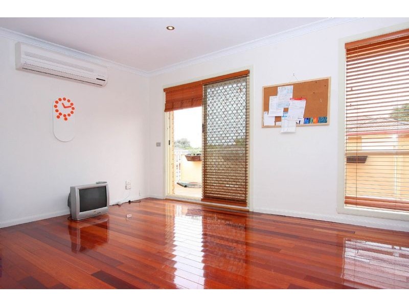 12 Elinda Place, Reservoir VIC 3073