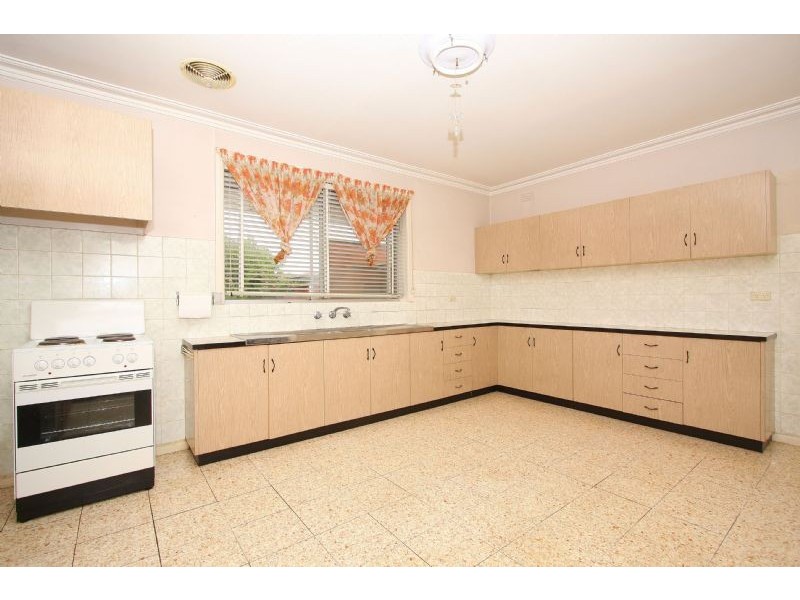 60 Steane Street, Reservoir VIC 3073