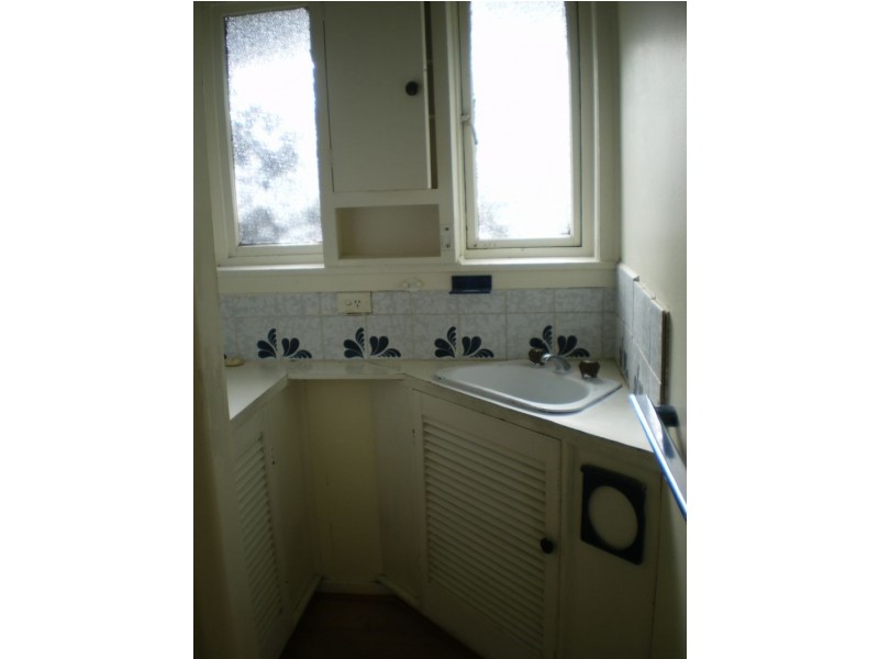 39 Boldrewood Parade, Reservoir VIC 3073