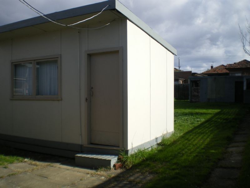 39 Boldrewood Parade, Reservoir VIC 3073