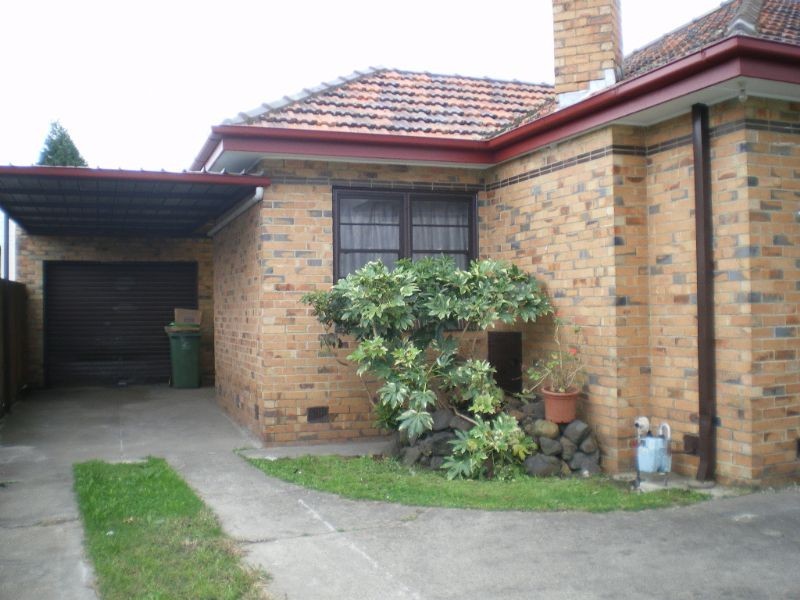 32 Gellibrand Crescent, Reservoir VIC 3073