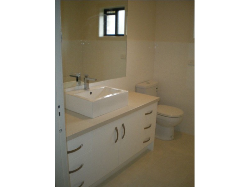 32 Gellibrand Crescent, Reservoir VIC 3073