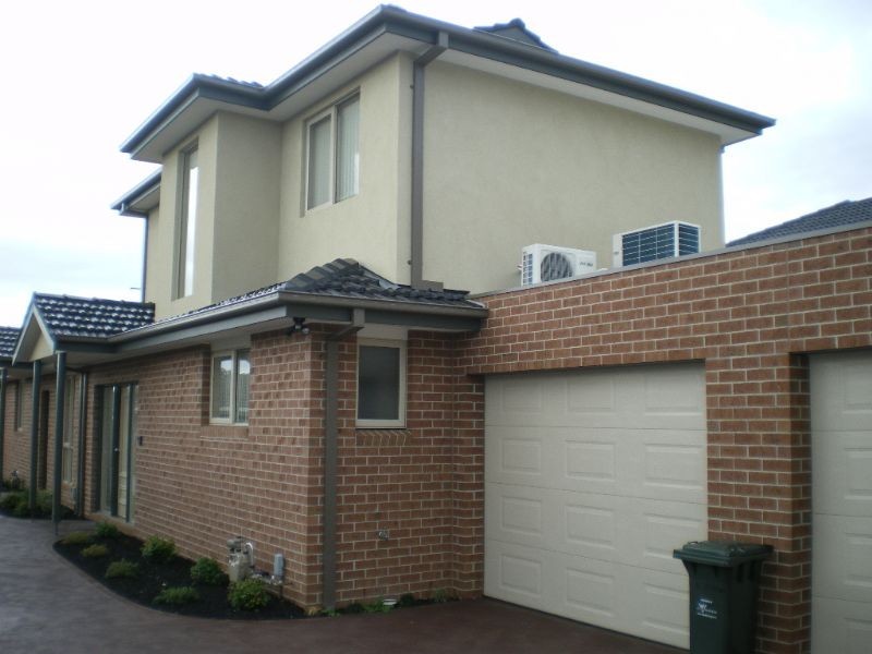 2/8 View Street, Reservoir VIC 3073