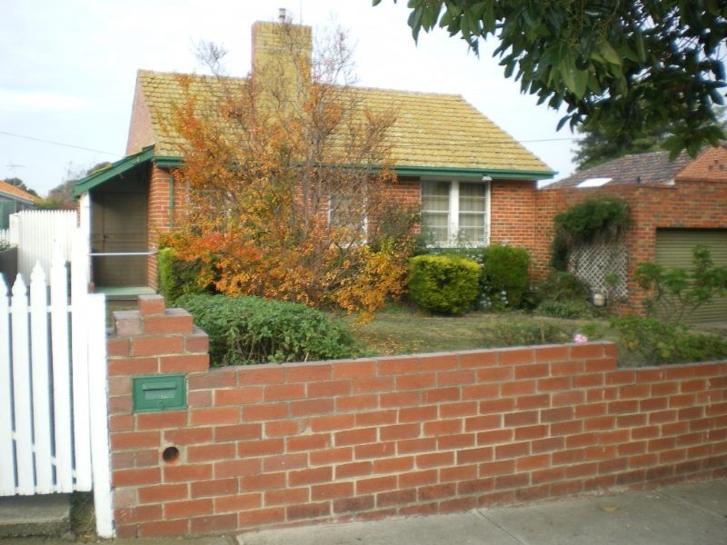 35 McNamara Street, Preston West VIC 3072