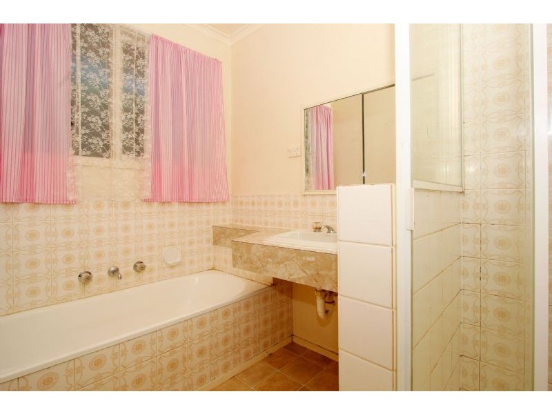 86 Dalton Road, Thomastown VIC 3074