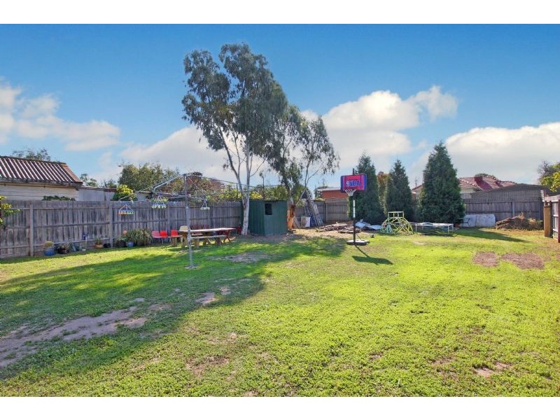 126 McMahon Road, Reservoir VIC 3073