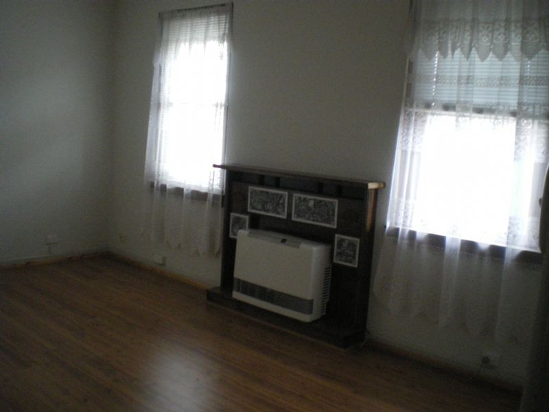 6 Clinnick Street, Reservoir VIC 3073