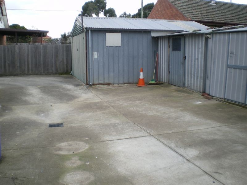 6 Clinnick Street, Reservoir VIC 3073