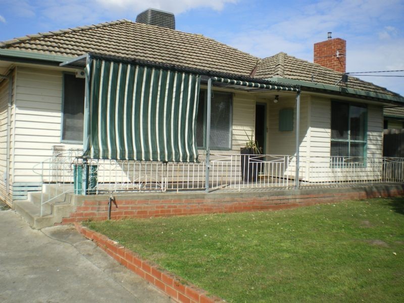 6 Clements Grove, Reservoir VIC 3073