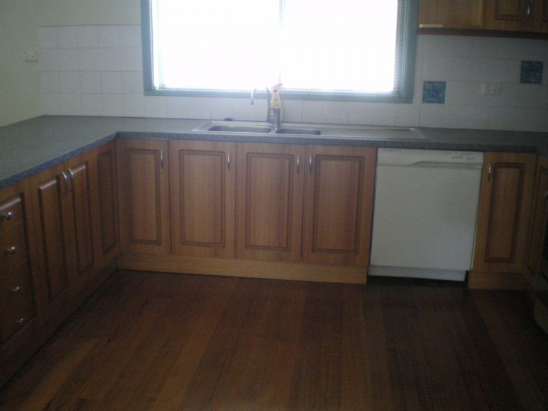 6 Clements Grove, Reservoir VIC 3073