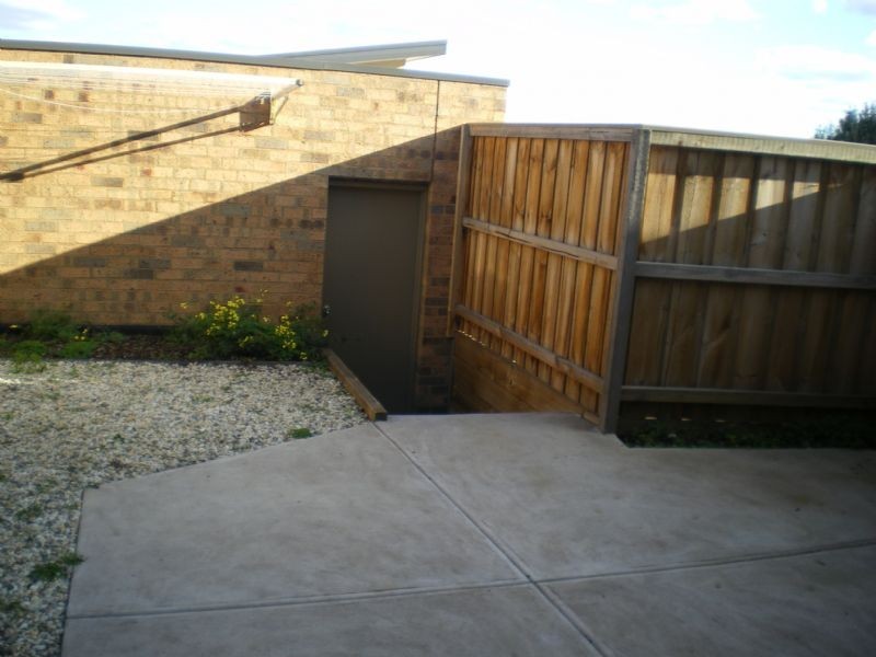 1/43 St Vigeons Road, Reservoir VIC 3073