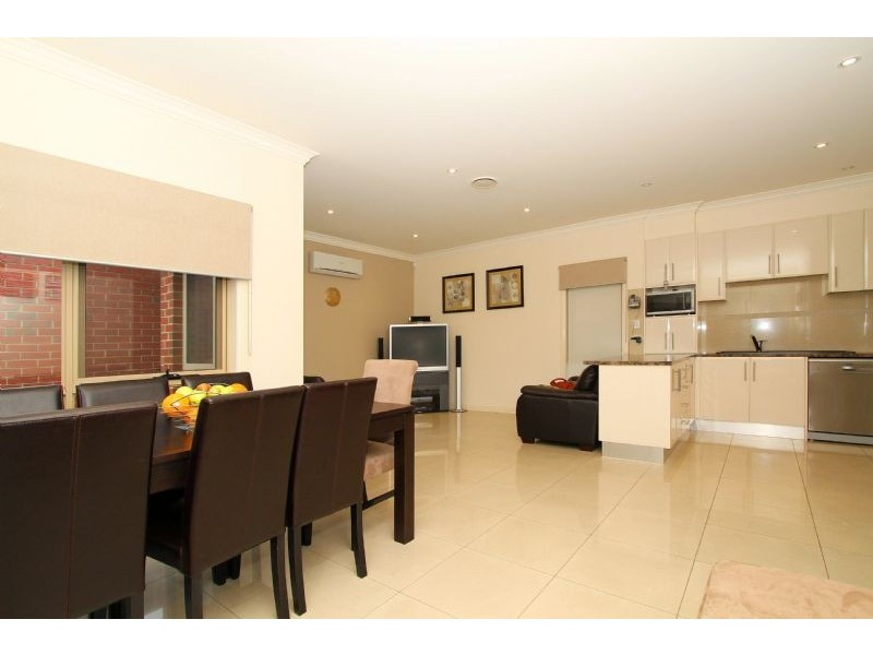 1/46 Storey Road, Reservoir VIC 3073