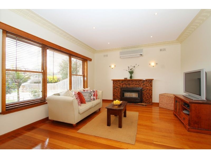 51 Kia Ora Road, Reservoir VIC 3073