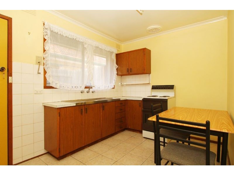 2/165 Edwardes Street, Reservoir VIC 3073