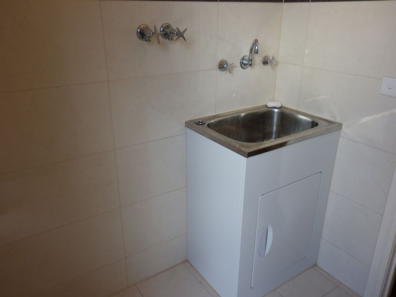 1/10 McComas Street, Reservoir VIC 3073