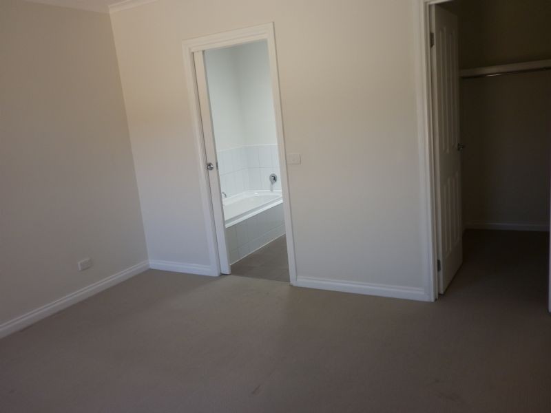 3/15 Miranda Road, Reservoir VIC 3073