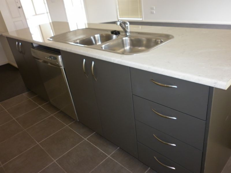 2/64 Seston Street, Reservoir VIC 3073