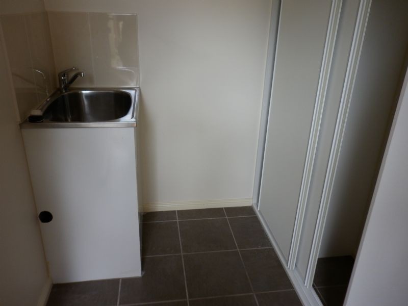 2/64 Seston Street, Reservoir VIC 3073