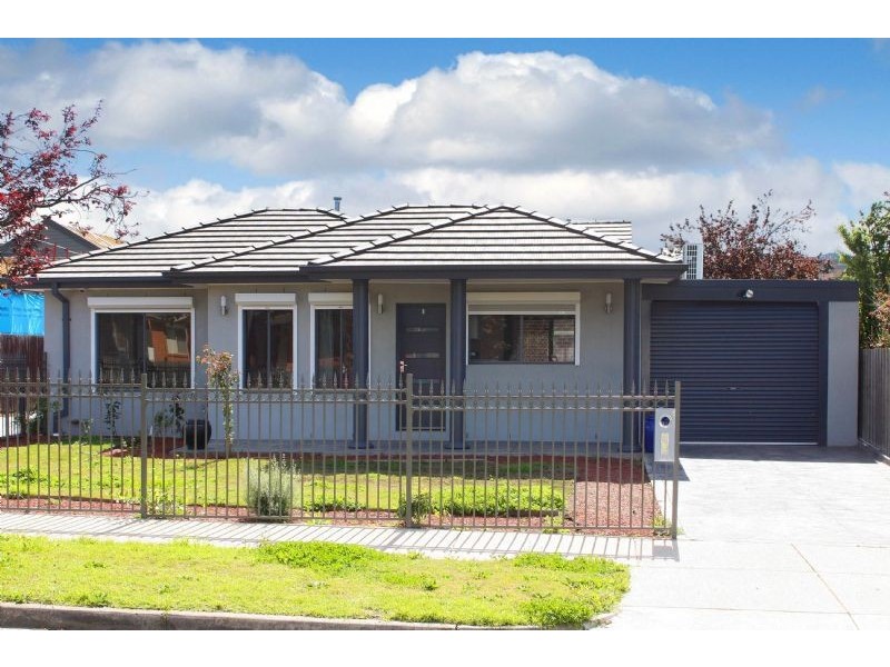 1/10 McComas Street, Reservoir VIC 3073