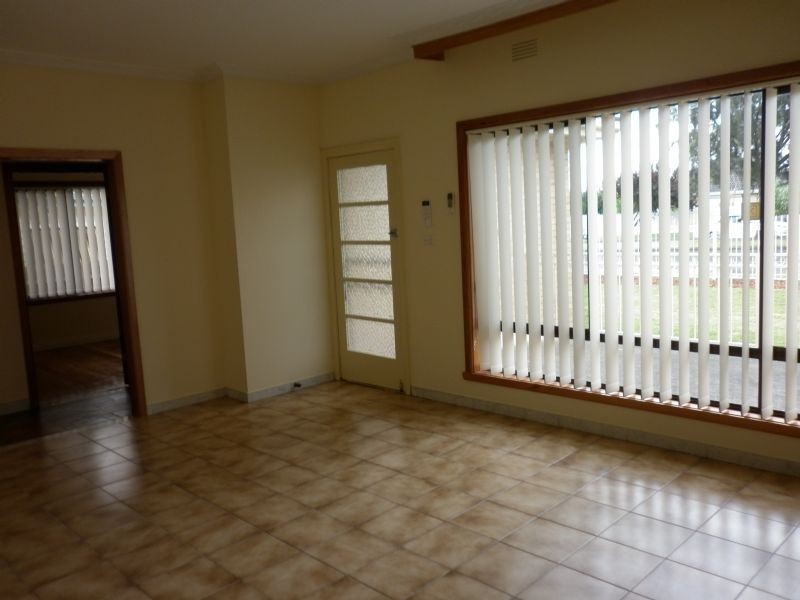 23 Hughes Parade, Reservoir VIC 3073