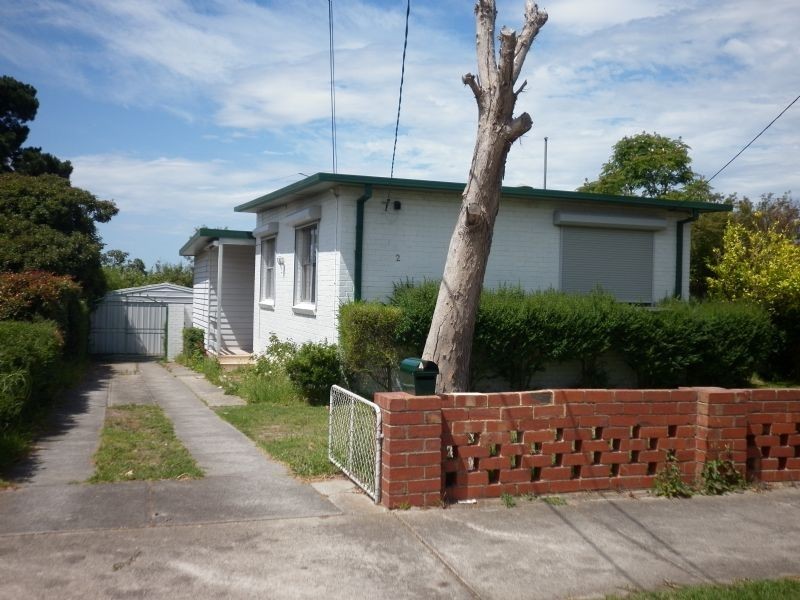 2 Erskine Avenue, Reservoir VIC 3073