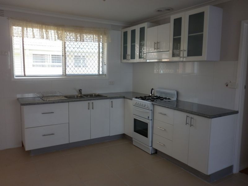 2/9 Daventry Street, Reservoir VIC 3073