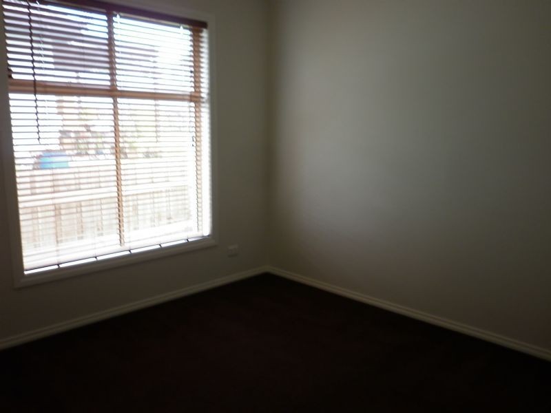 1/10 Faye Street, Reservoir VIC 3073