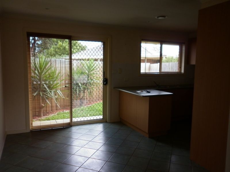 8/35-37 Darebin Boulevard, Reservoir VIC 3073