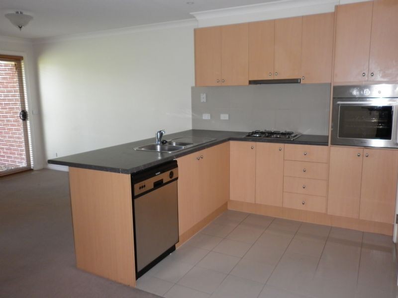 11/15 Chenies Street, Reservoir VIC 3073