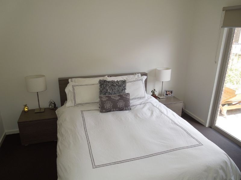 2/33 Elsey Road, Reservoir VIC 3073