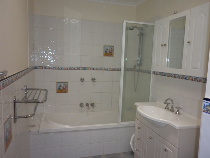 32 Glenn Crescent, Bundoora VIC 3083